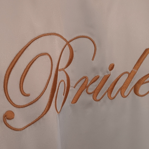 White Satin Lace-Trim Kimono Bridal Robe for Women Embroidered - Picture 3 of 4